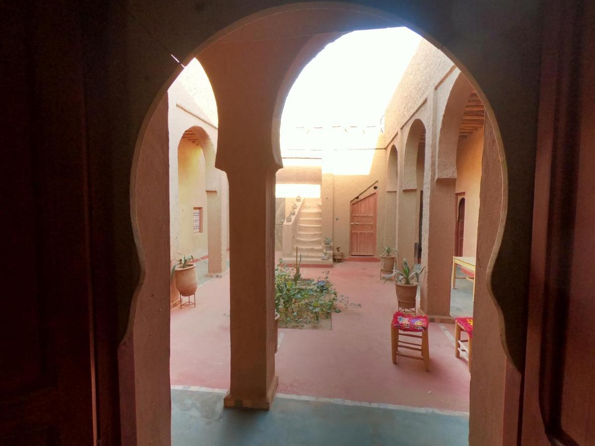 Authentic Riad & Activities Erg M'Hamid Buitenkant foto